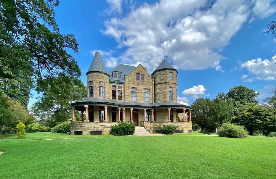 Maymont, United States